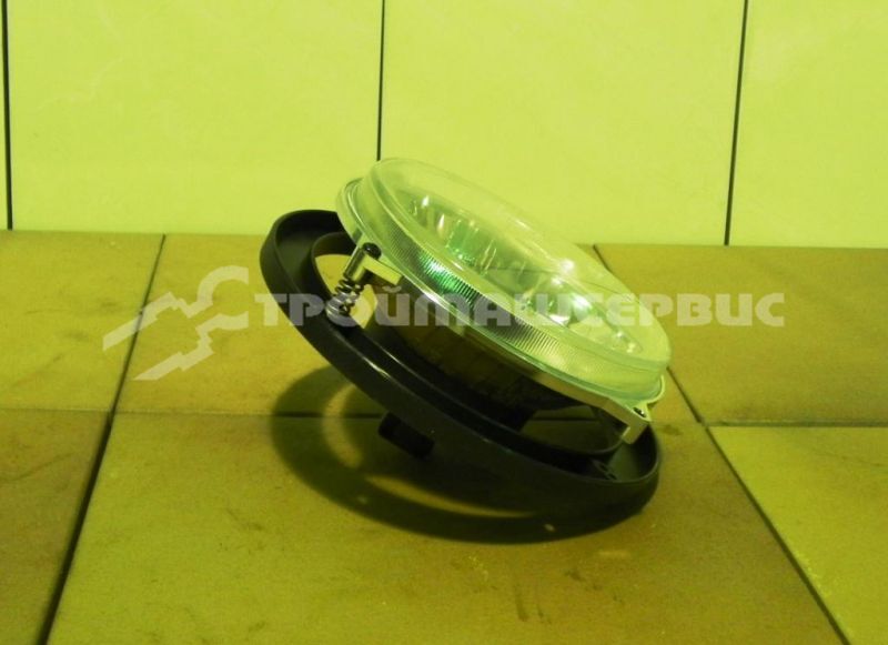 Фара передняя для мини-погрузчика ANT (H4/R2 2F-4FD 131X106) Фара передняя для мини-погрузчика ANT (H4/R2 2F-4FD 131X106)